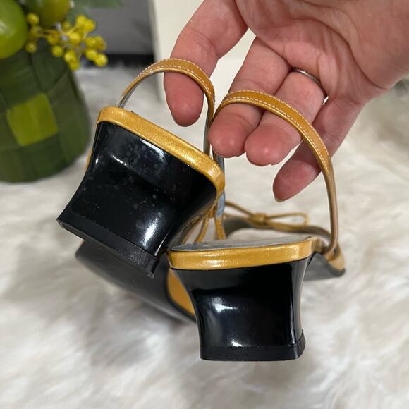 NEW Unisa Vintage 90s Patent Leather Slingback Bows Kitten Heel Sandals 6.5 NWOB - Picture 13 of 16